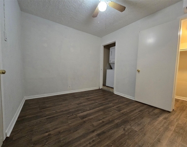 4415 Mckinney Street - Photo Thumbnail 7