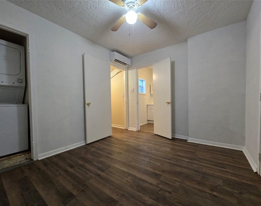 4415 Mckinney Street - Photo Thumbnail 9