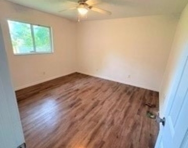 8462 Trillium Road - Photo Thumbnail 3