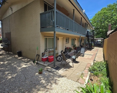 3910 Dallas Street - Photo Thumbnail 5