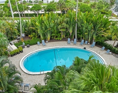 1300 Gulf Shore Boulevard N - Photo Thumbnail 19