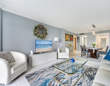 1300 Gulf Shore Boulevard N - Photo Thumbnail 5