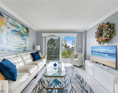 1300 Gulf Shore Boulevard N - Photo Thumbnail 3
