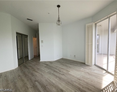2135 Arielle Drive - Photo Thumbnail 17