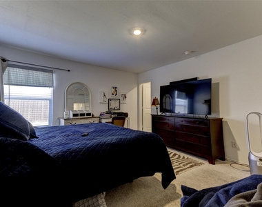 5708 Manarchos Lane - Photo Thumbnail 8