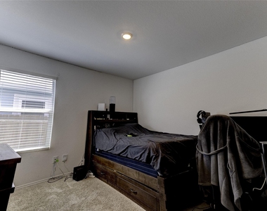 5708 Manarchos Lane - Photo Thumbnail 11