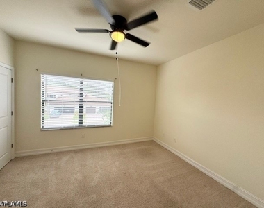 7792 Bristol Circle - Photo Thumbnail 14