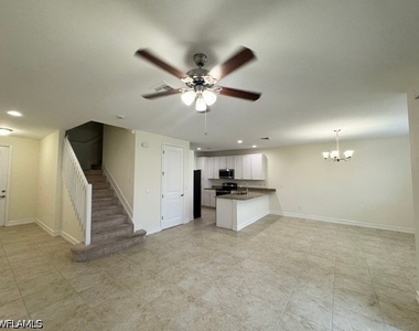 7792 Bristol Circle - Photo Thumbnail 4
