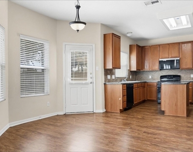 29342 Winton Wood Way - Photo Thumbnail 3