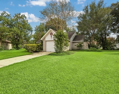 910 Country Place Blvd - Photo Thumbnail 1