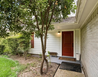910 Country Place Blvd - Photo Thumbnail 4