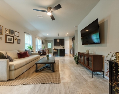 12702 City Garden Place - Photo Thumbnail 5