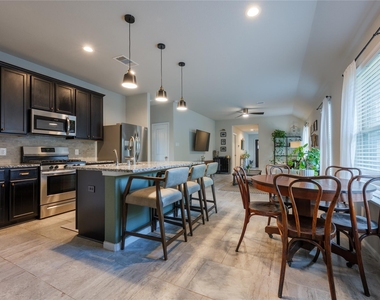 12702 City Garden Place - Photo Thumbnail 8