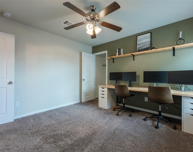 12702 City Garden Place - Photo Thumbnail 15