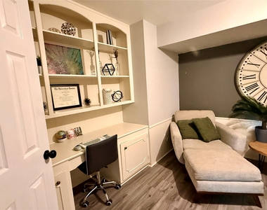 357 N Post Oak Lane - Photo Thumbnail 21