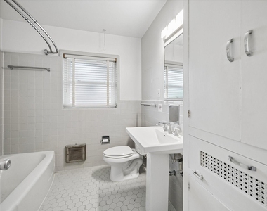2327 Swift Boulevard - Photo Thumbnail 16
