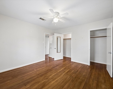 2327 Swift Boulevard - Photo Thumbnail 18