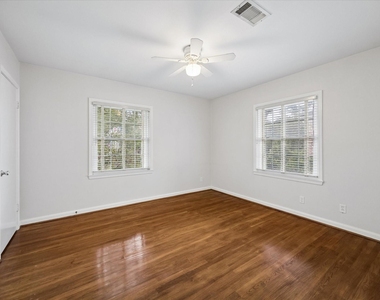 2327 Swift Boulevard - Photo Thumbnail 17