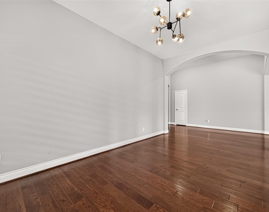 2608 Mountain Sage Drive - Photo Thumbnail 8