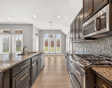 2608 Mountain Sage Drive - Photo Thumbnail 17