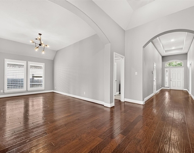 2608 Mountain Sage Drive - Photo Thumbnail 5