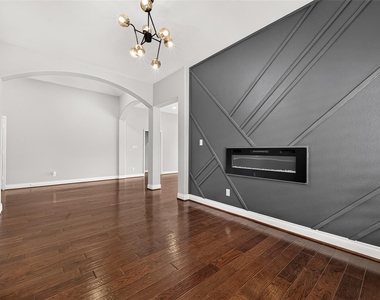 2608 Mountain Sage Drive - Photo Thumbnail 7