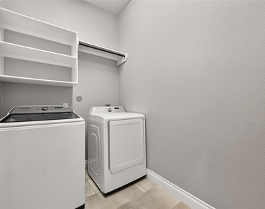 2608 Mountain Sage Drive - Photo Thumbnail 33
