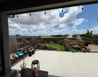 5434 Rose Trellis Street - Photo Thumbnail 21