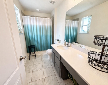 5434 Rose Trellis Street - Photo Thumbnail 20
