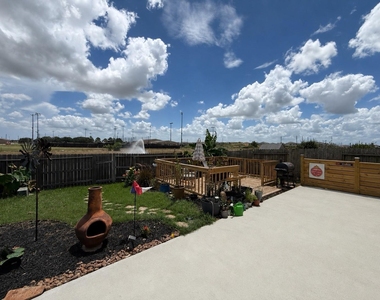 5434 Rose Trellis Street - Photo Thumbnail 24