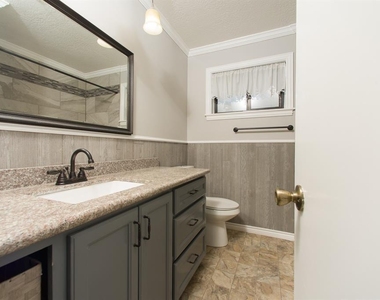 16031 Windom Drive - Photo Thumbnail 12
