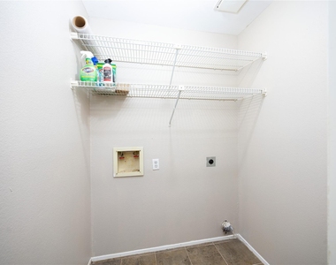 28 Night Hawk Place - Photo Thumbnail 27