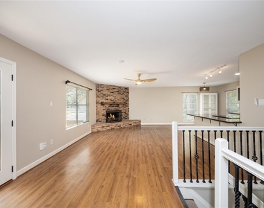 28 Night Hawk Place - Photo Thumbnail 26