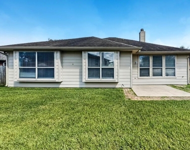 4702 Sebastopol Drive - Photo Thumbnail 17