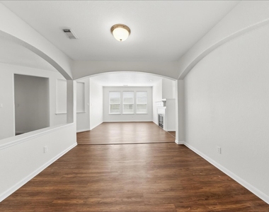 4702 Sebastopol Drive - Photo Thumbnail 4