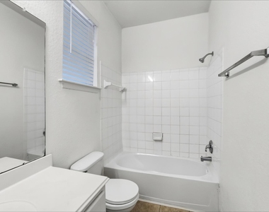 4702 Sebastopol Drive - Photo Thumbnail 15