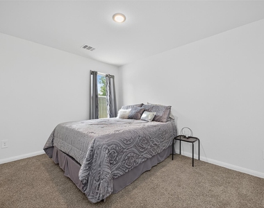 16854 N Marie Village Drive - Photo Thumbnail 5