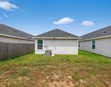 16854 N Marie Village Drive - Photo Thumbnail 6