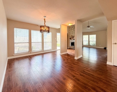 3543 Duncaster Drive - Photo Thumbnail 23