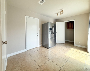 3543 Duncaster Drive - Photo Thumbnail 18