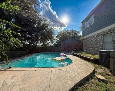 3543 Duncaster Drive - Photo Thumbnail 11