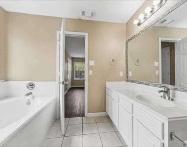 29507 Legends Stone Drive - Photo Thumbnail 9