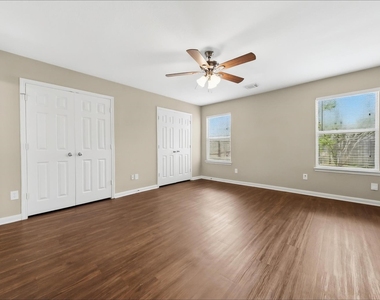 29507 Legends Stone Drive - Photo Thumbnail 6