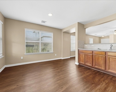 29507 Legends Stone Drive - Photo Thumbnail 3