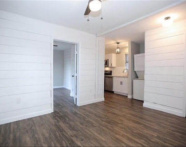 5917 1/2 Sherman Street - Photo Thumbnail 5