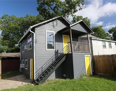 5917 1/2 Sherman Street - Photo Thumbnail 2