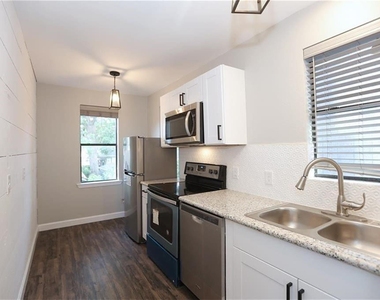 5917 1/2 Sherman Street - Photo Thumbnail 6