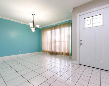 20103 Fort Stanton Drive - Photo Thumbnail 3