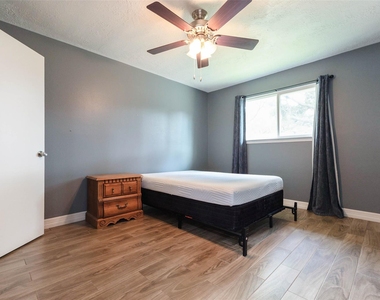 20103 Fort Stanton Drive - Photo Thumbnail 7