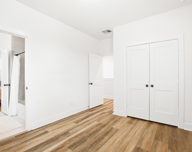 21122 Medina River Drive - Photo Thumbnail 31